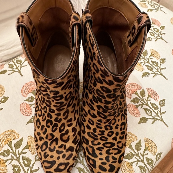 Frye Maley Pull Tab Womens Brown Animal leopard Print Slip On Booties Boots 6.5 - Picture 3 of 5